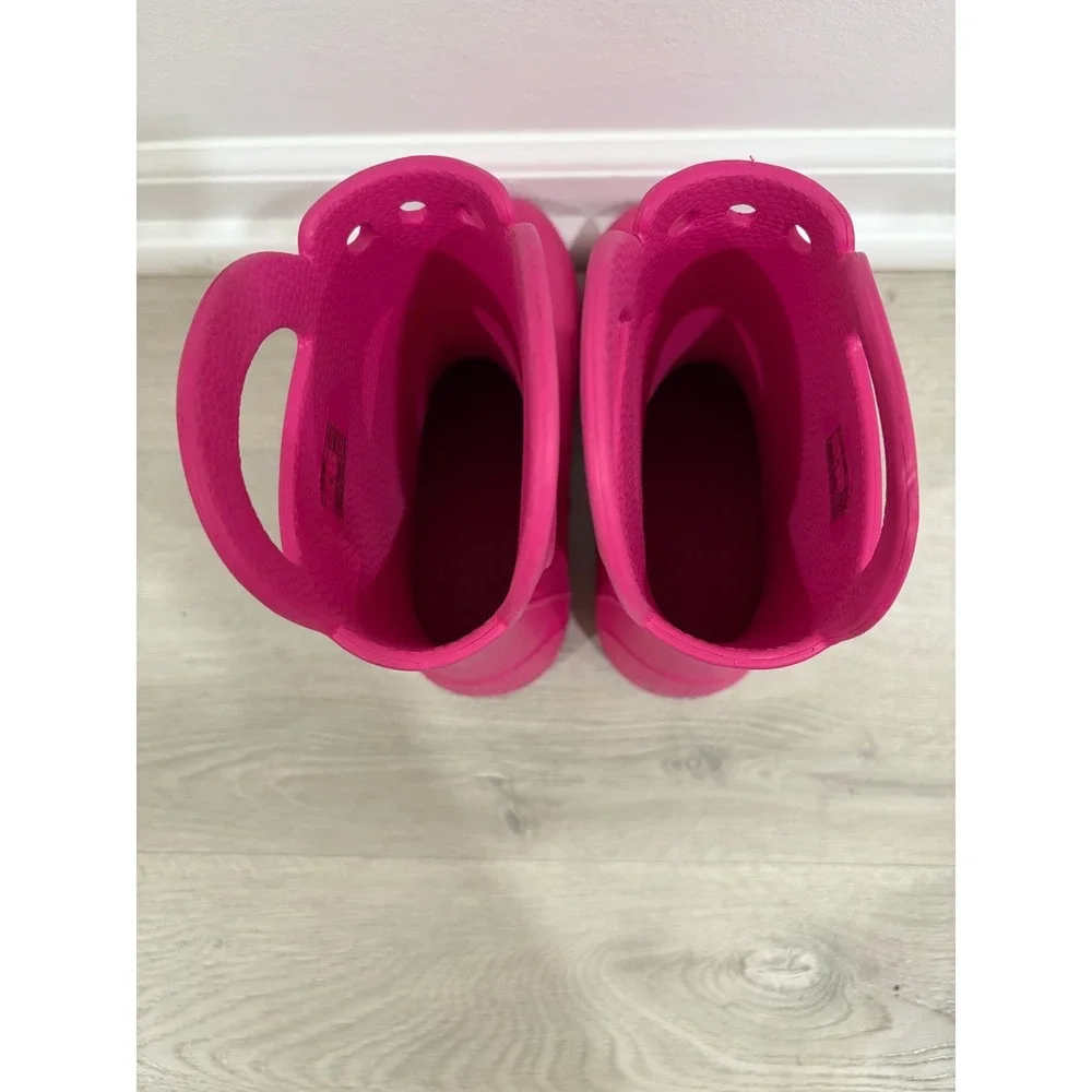 Crocs Handle It Rain Boots Kids Junior Size 2 Candy Pink Waterproof Pull On J2